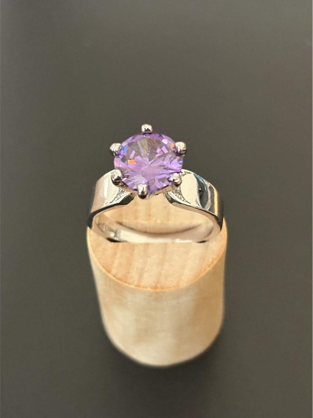 Purple Solitaire Ring - Elegant Amethyst-Style Jewelry